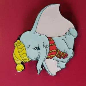 Disney Dumbo Holiday Pin
